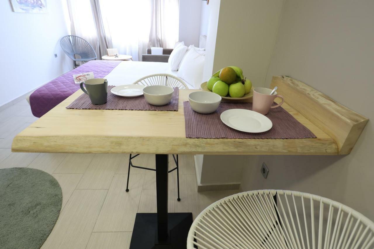 Aiolos Apartments Ermou 64 2Nd Floor Suites Athen Eksteriør bilde